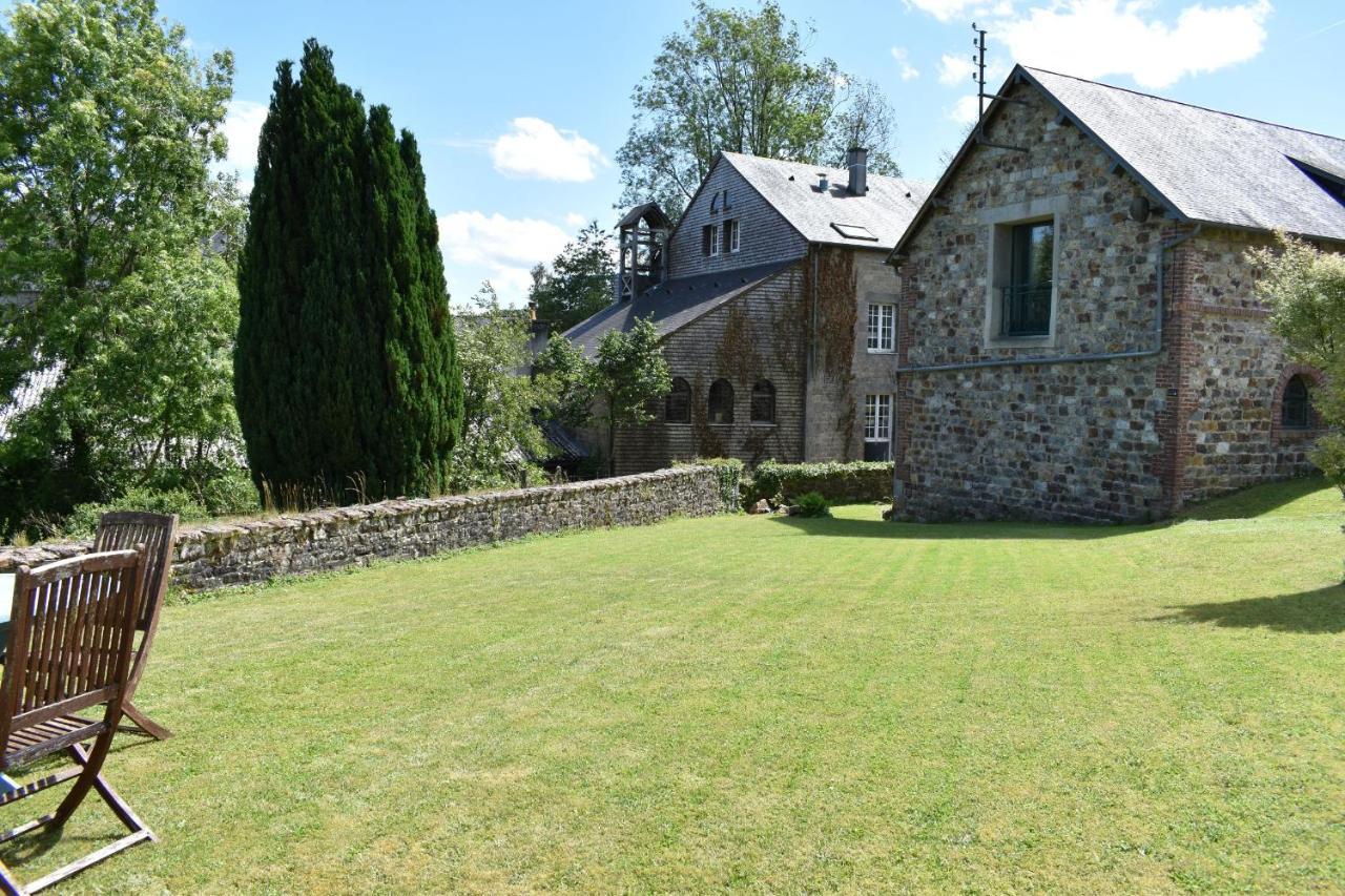 Gites In Le Neufbourg -Mortain Екстер'єр фото