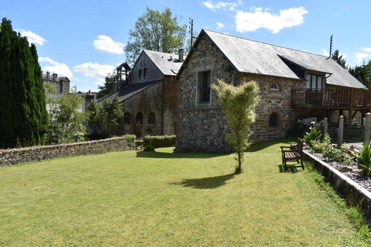 Gites In Le Neufbourg -Mortain Екстер'єр фото