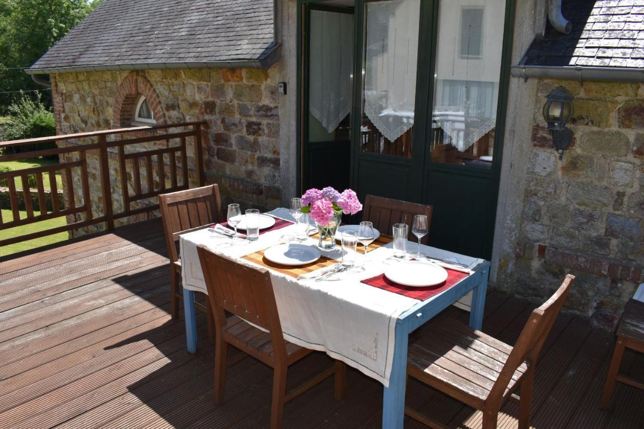 Gites In Le Neufbourg -Mortain Екстер'єр фото