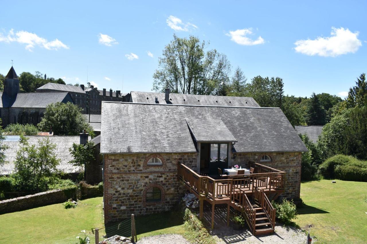 Gites In Le Neufbourg -Mortain Екстер'єр фото