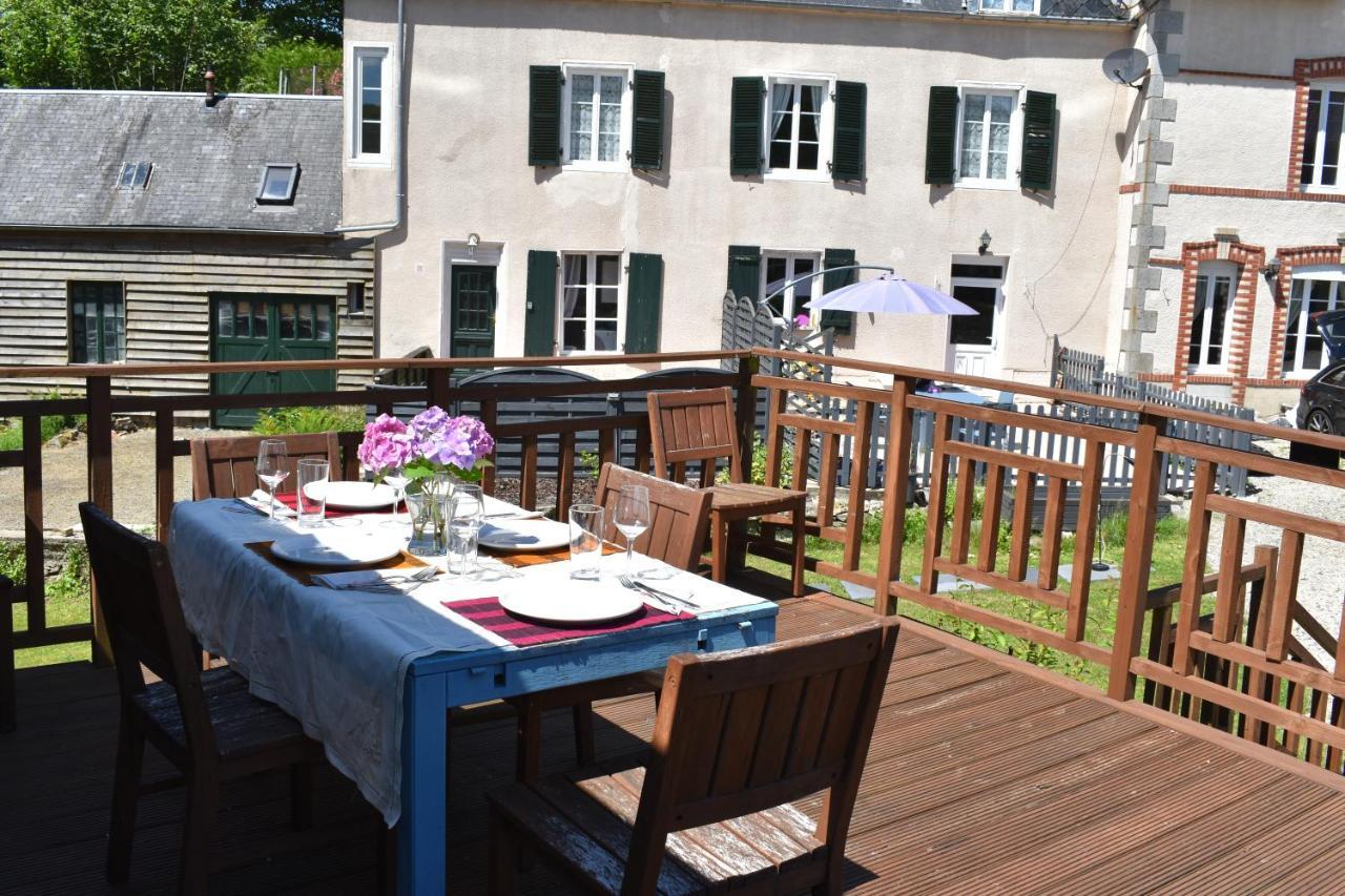 Gites In Le Neufbourg -Mortain Екстер'єр фото