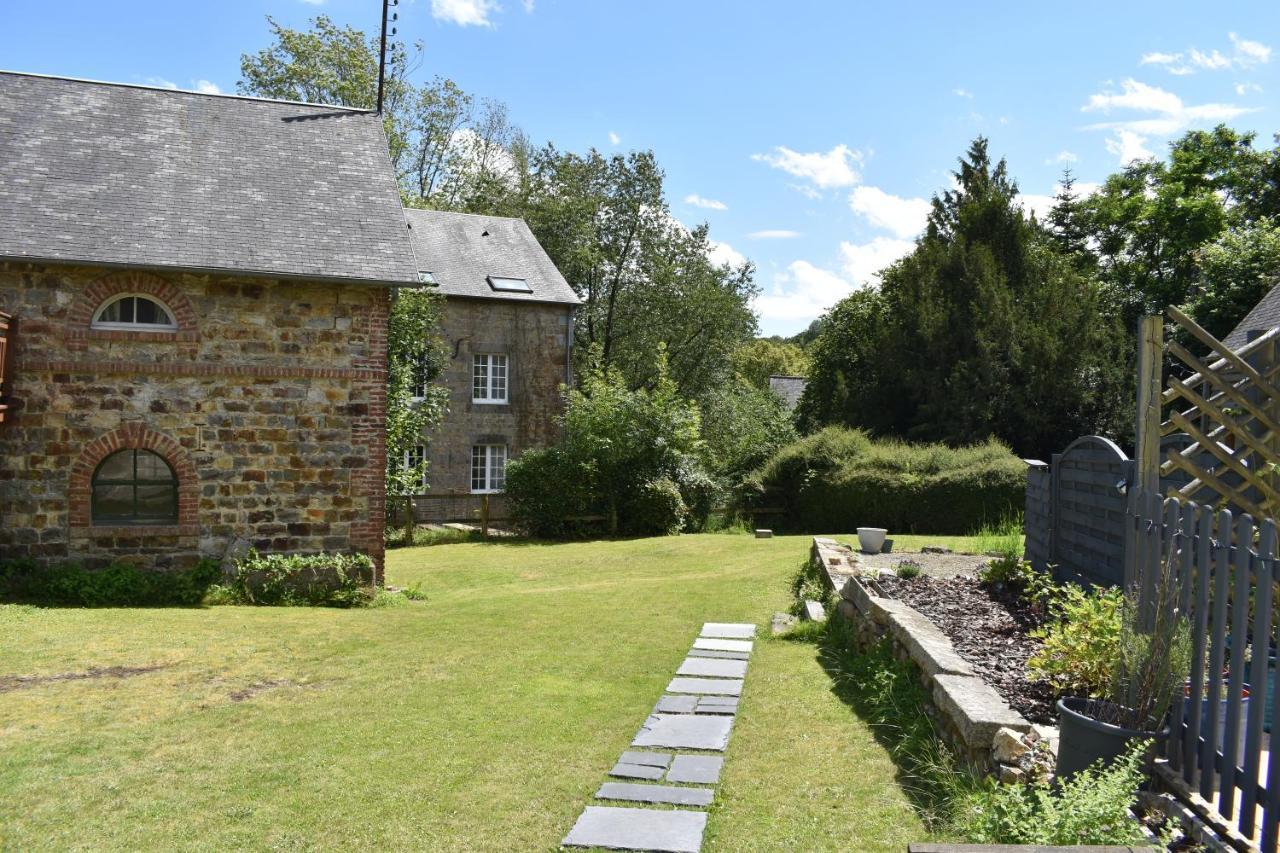 Gites In Le Neufbourg -Mortain Екстер'єр фото
