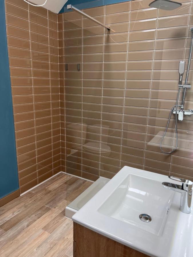 Gites In Le Neufbourg -Mortain Екстер'єр фото