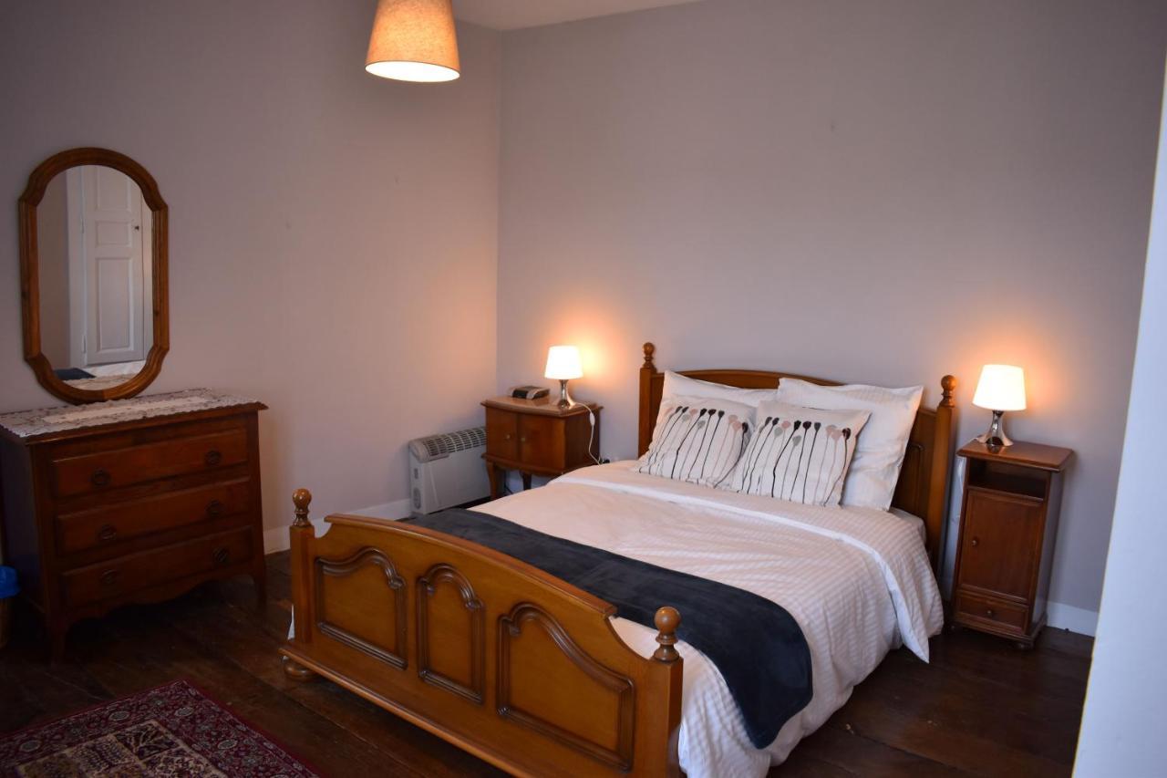 Gites In Le Neufbourg -Mortain Екстер'єр фото