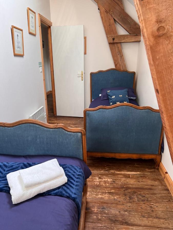 Gites In Le Neufbourg -Mortain Екстер'єр фото